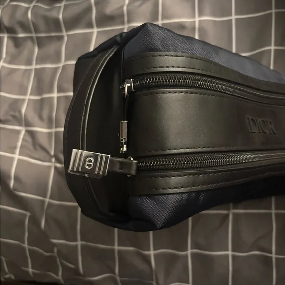 Dior Men's Black and Dark Blue Toiletry Bag - Picture 3 of 3
